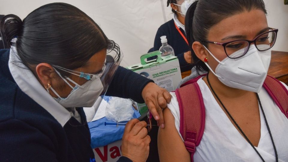 “Nos citaron hoy, nos hicieron ir al hospital; pero no nos aplicaron la dosis. Tampoco nos dieron fecha” Foto: Especial