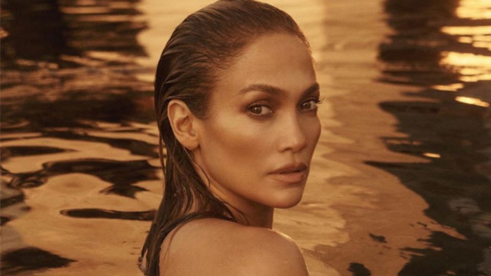 JLo enseña los lentes ideales para la temporada de calor