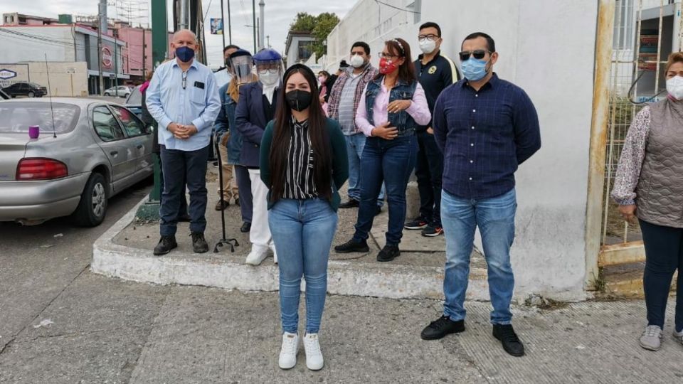 Aseguran que en la fila había personal de Recursos Humanos y hasta el esposo de una doctora