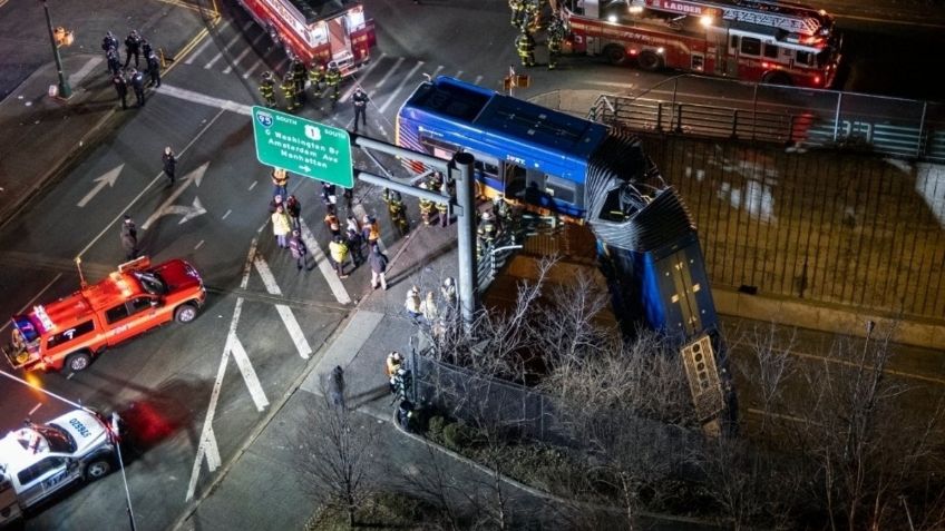 VIDEO VIRAL: Autobús queda colgando de un puente en autopista de Nueva York