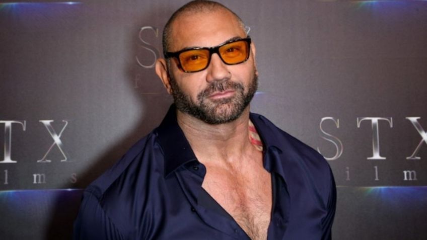 Dave Bautista ofrece recompensa para localizar a la persona que talló 'Trump' en piel de manatí