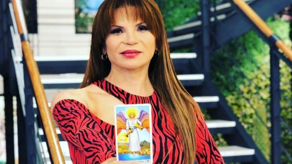 Mhoni Vidente habla acerca de la suerte que vivirán algunos signos. FOTO: Especial