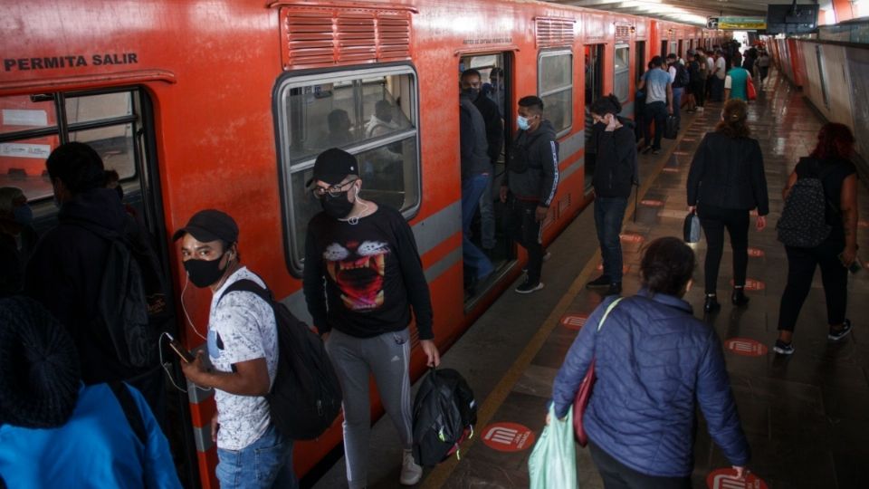 El pasado sábado se incendió las oficinas centrales del Sistema de Transporte Colectivo Metro (STC) lo que ocasionó la suspensión de 6 líneas. FOTO: ANDREA MURCIA /CUARTOSCURO.COM