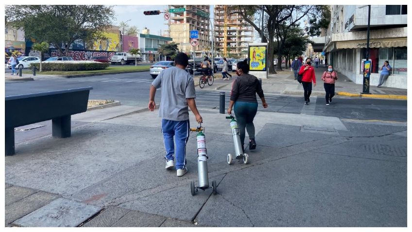 Venden hasta en 13 mil pesos tanques de oxígeno en Guadalajara