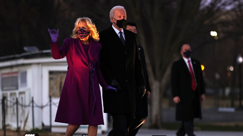 Jill Biden, futura primera dama de Estados Unidos, hizo presente a los latinos con su ropa, al vestir un abrigo hecho por un mexicano.