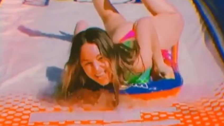 Camila Sodi enseña de más con diminuto bikini: VIDEOS