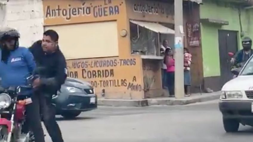 VIDEO VIRAL: Repartidor da "aventón" a policía que perseguía a delincuentes