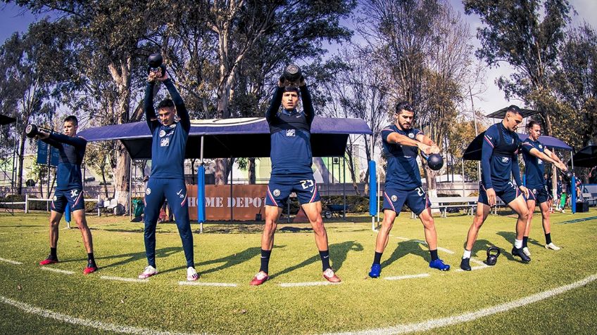 Tres jugadores del América, con Covid tras juego vs Rayados; fanáticos explotan en redes