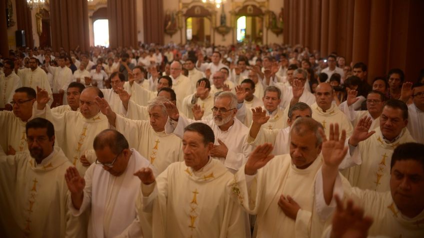 Iglesia pide que sacerdotes sean prioridad en la vacuna contra Covid-19