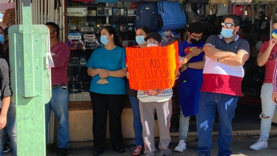 DRAMÁTICO. Han cerrado 500 mil comercios al menudeo. Foto: Especial