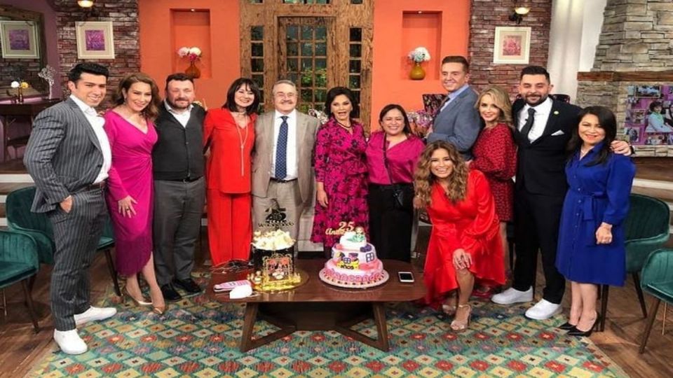 Varios exconductores se enlazaron con el programa que cumplió 25 años. Foto: Instagram