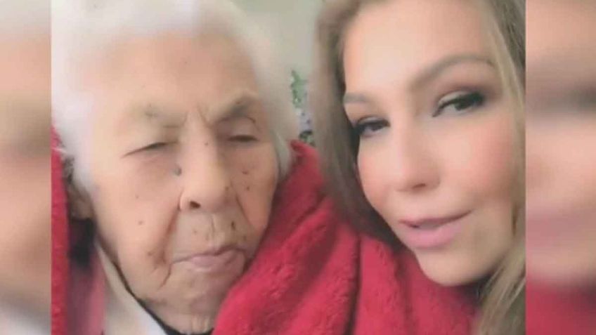 Thalía enternece la red CANTÁNDOLE este BOLERO a su abuelita: VIDEO