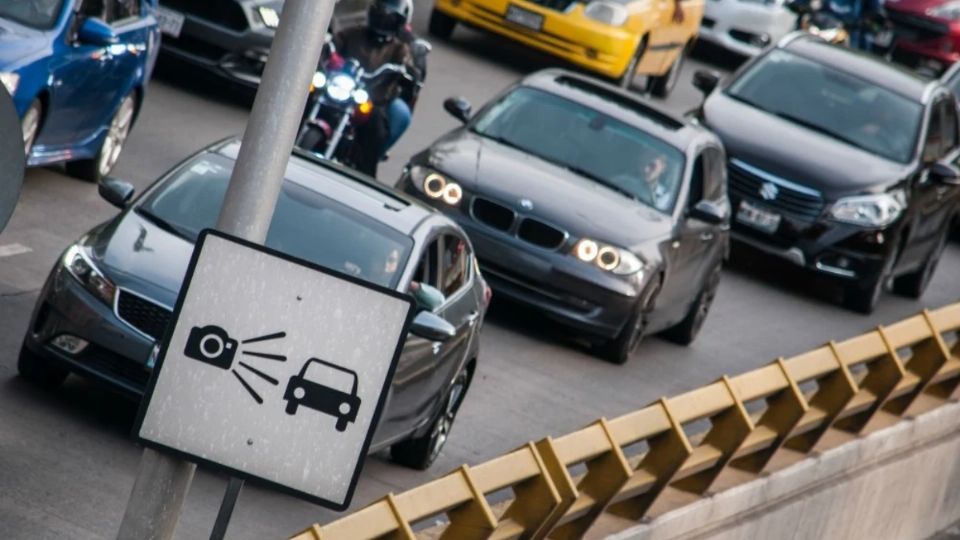 Los ciudadanos que incumplan con sus sanciones no podrán verificar su vehículo durante el primer semestre del año. FOTO: ESPECIAL