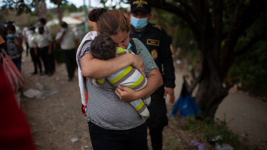 Joe Biden ANULA la “tolerancia cero”, la regla que SEPARÓ miles de familias migrantes