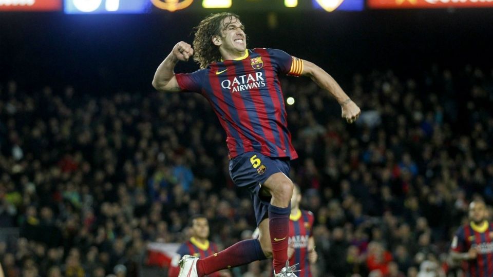 Carles Puyol enseñó la nueva playera que usará Barcelona en el Clásico contra Real Madrid
FOTO: Twitter