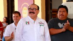 Al ritmo de Mijares, Ramírez Marín se registró como precandidato por Mérida para el PRI