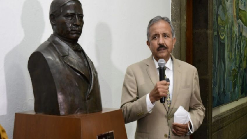 Culiacán rinde homenaje a Benito Juárez con busto y a la Cuarta Transformación con mural: FOTO