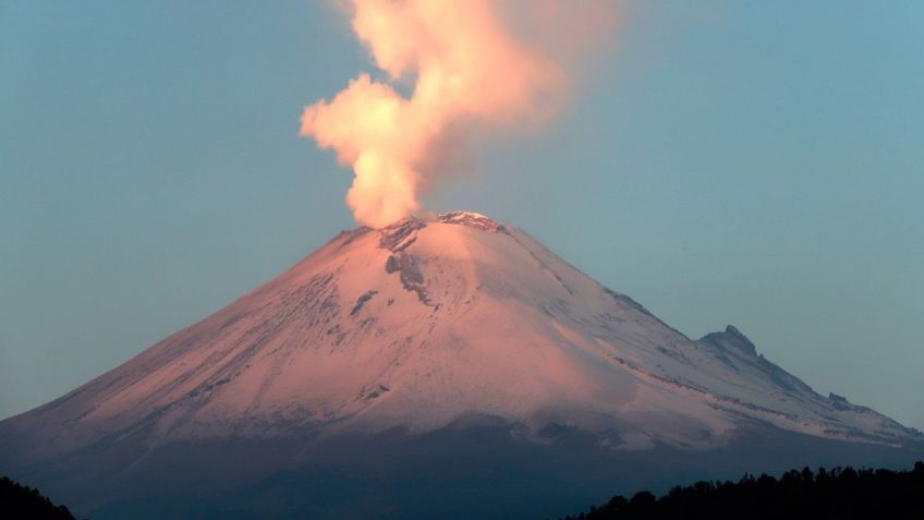 Volcán Popocatépetl incrementa actividad; autoridades recomiendan no salir de casa