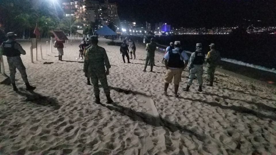 Esta medida se reforzó durante la noche del 31 de diciembre, para evitar la presencia de personas en las playas. Foro: Especial