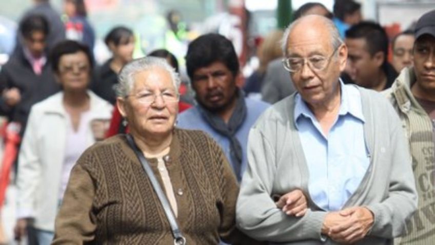 IMSS pide evitar aglomeraciones en cobro de pensiones