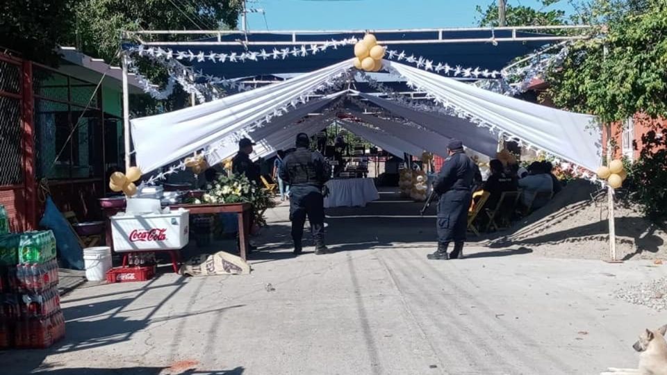 Cabe destacar que en esta ciudad se acostumbra a llevar a cabo las celebraciones en la vía pública Foto: Especial