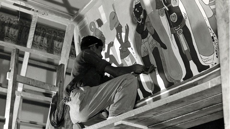 Montaje de la reproducción de las cámaras con murales de Bonampak. Museo Pushkin, Moscú, 1960. Fotografía de Emeterio Guadarrama Guevara. Archivo de Jorge Guadarrama