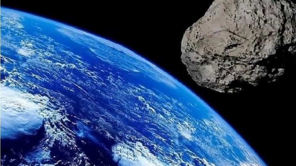 Un asteroide podría estrellarse contra la tierra en el 2021
FOTO: Twitter