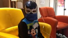 Niño usa máscara de Blue Demon para enfrentarse a sus quimioterapias; luchador lo ayudará: VIDEO