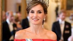 Reina Letizia sigue los consejos de Carolina Herrera y gana elegancia a sus 48 años