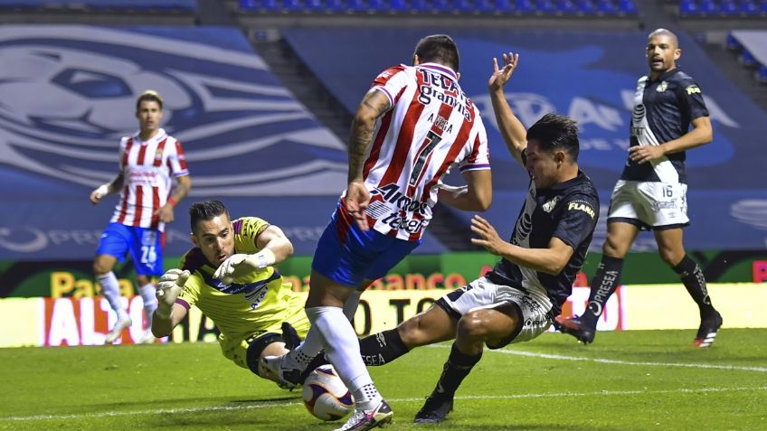 Chivas rescata EMPATE frente a Puebla en debut en Guardianes 2021: GOL