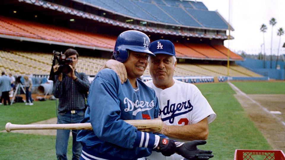 Fernando Valenzuela y Tom Lasorda guiaron a los Dodgers al título de la Serie Mundial en 1988
FOTO: Twitter