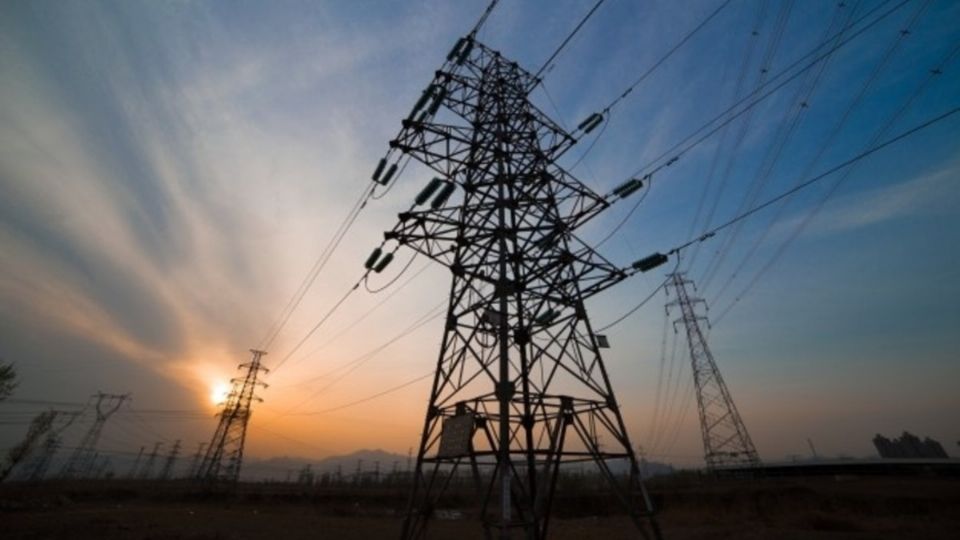 El presidente López Obrador envió su reforma constitucional del sector eléctrico al Congreso. Foto: Archivo