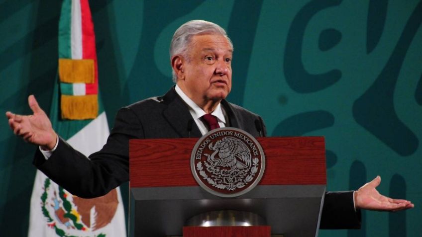 "Que se vayan a robar a otra parte", dice AMLO a opositores de la reforma eléctrica