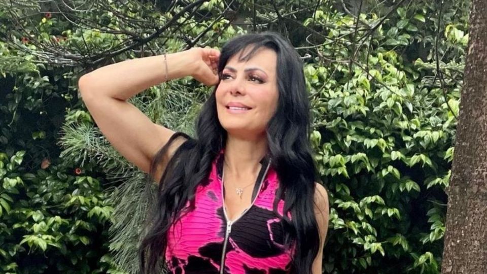 Maribel Guardia posando ante la cámara. Fuente: Instagram Maribel Guardia