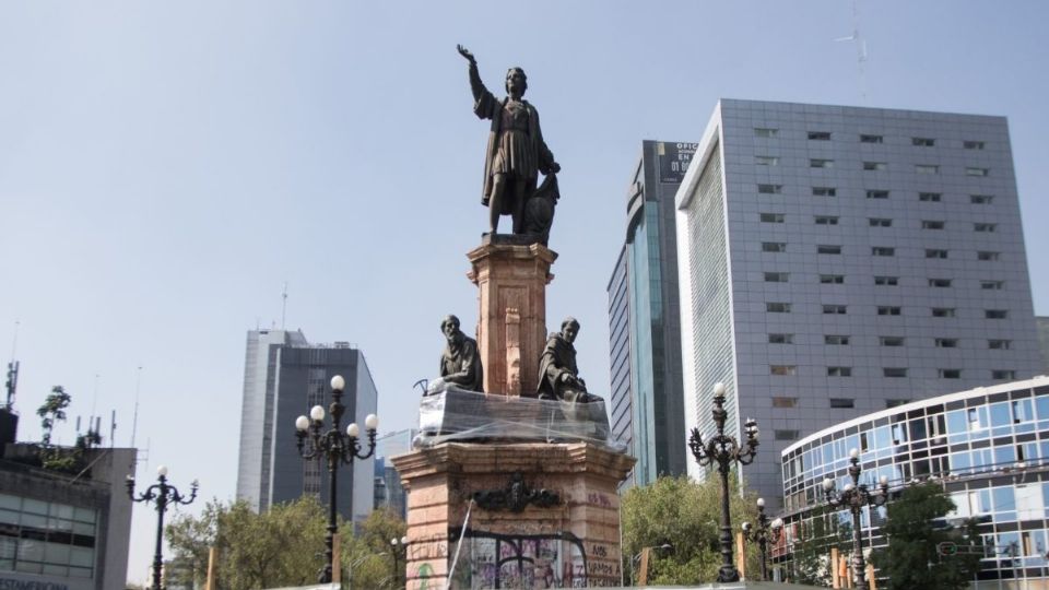 La estatua de Cristóbal Colón, que se ubicaba sobre Reforma y fue retirada en octubre de 2020