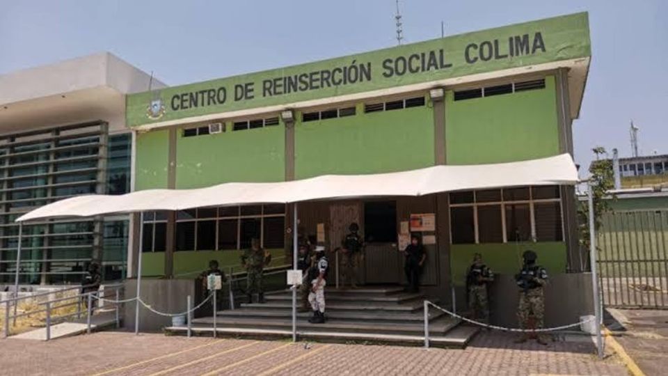 Durante el atentado, el escolta del titular del Cereso Colima, abatió a uno de los presuntos agresores. Foto: Especial