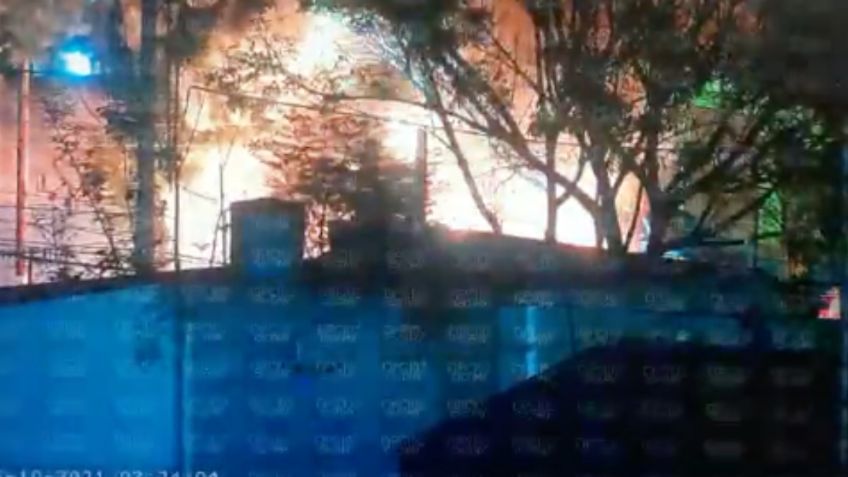 Múltiple incendio de autos alerta a vecinos de la alcaldía Miguel Hidalgo; pudo ser provocado