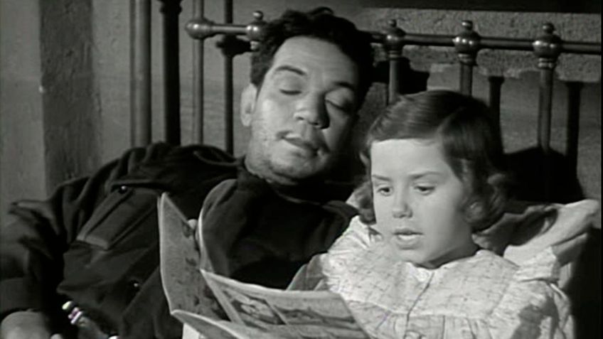 ¿Te acuerdas de Rosario la niña que actuó con Cantinflas en 'El Bombero Atómico'? Así luce actualmente