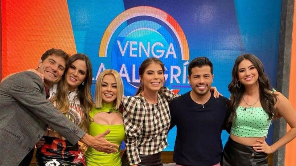 La conductora de 31 años ha sido la revelación de VLA: Foto. IG: vengalaalegriatva
