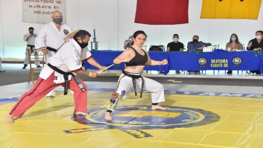 Mónica Sulaimán: la primera karateka mexicana en quebrar losetas de tabique ‘rompe’ con estigmas