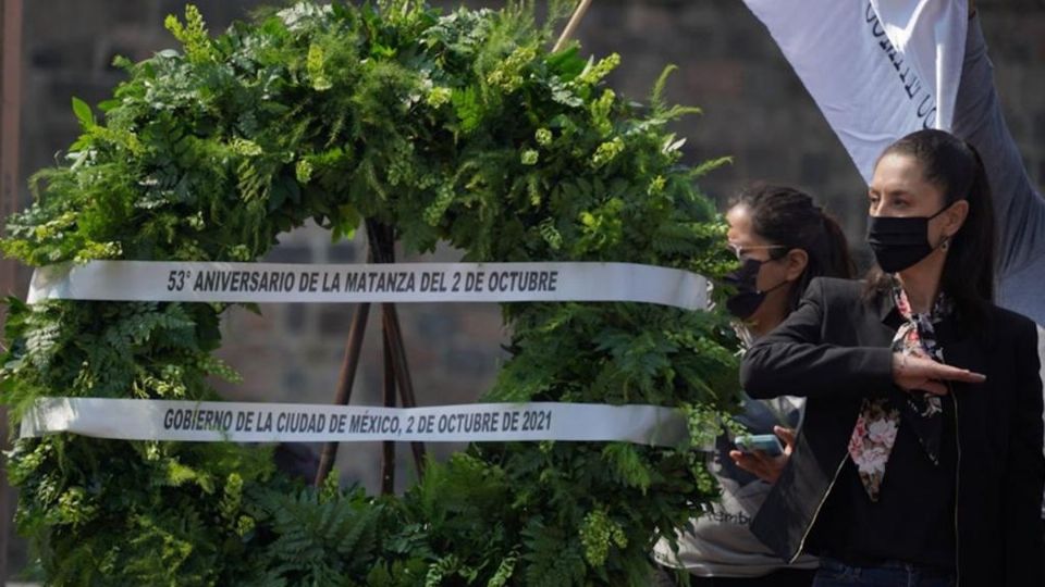 La jefa de Gobierno encabezó la conmemoración del 63 aniversario de la masacre estudiantil en Tlatelolco. Foto: Especial