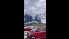 Volcán ASO en Japón hace erupción y provoca alerta en la isla | VIDEO