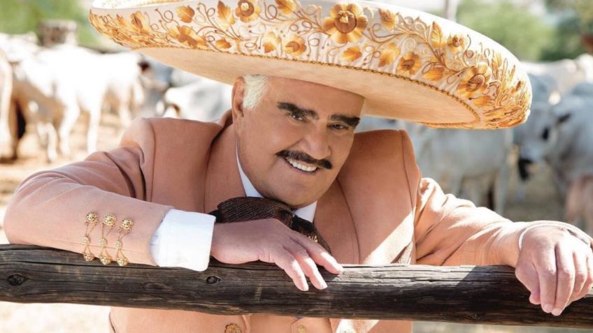 Cantante que acusó a Vicente Fernández de acoso sexual pide NO nombrar una calle como "El Charro de Huentitán"