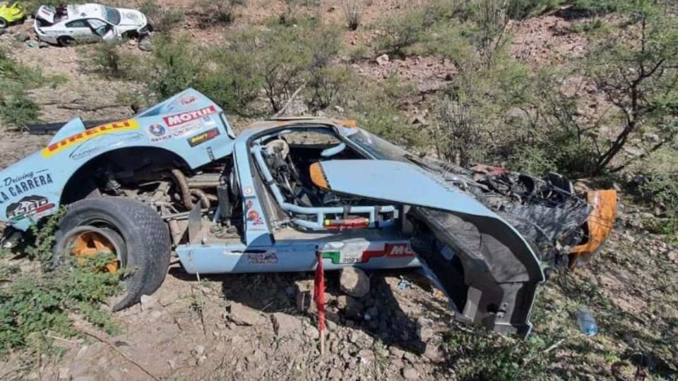 Los choferes fueron atendidos en el lugar por los equipos de emergencia