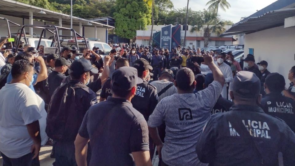 La baja de agentes se da en medio del plan de austeridad anunciado por la alcaldesa Abelina López Rodríguez. FOTO: Karla Benítez