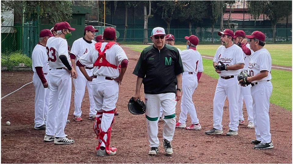 El presidente de México se dio tiempo para practicar el deporte que más le apasiona
(Foto: Gobierno de México)