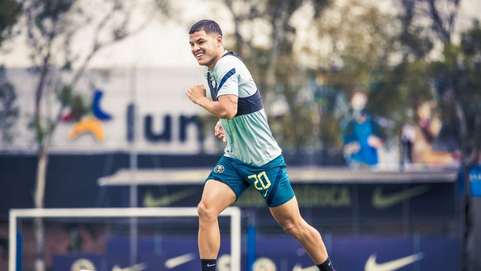 El futbolista guaraní aún no quiere pensar en el encuentro de la final de la Liga de Campeones Foto: Especial