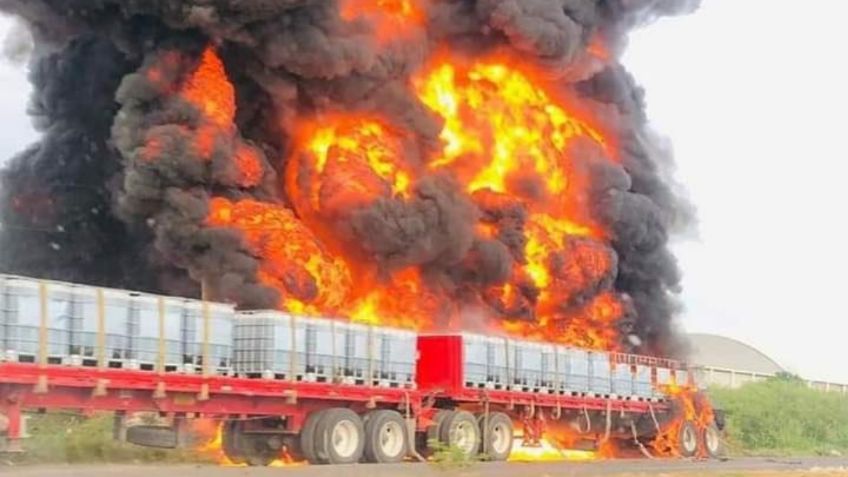 Explota camión en la carretera Salina Cruz-Tehuantepec