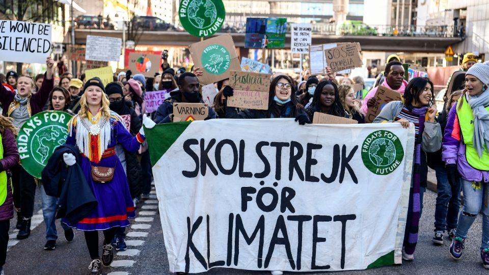 ESTOCOLMO. Fridays For Future organizó una manifestación de cara a la COP26. Foto: AP