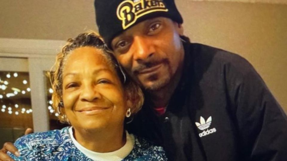 Muere Beverly Tate, mamá de Snoop Dogg, a los 70 años. Foto: Instagram @snoopdogg